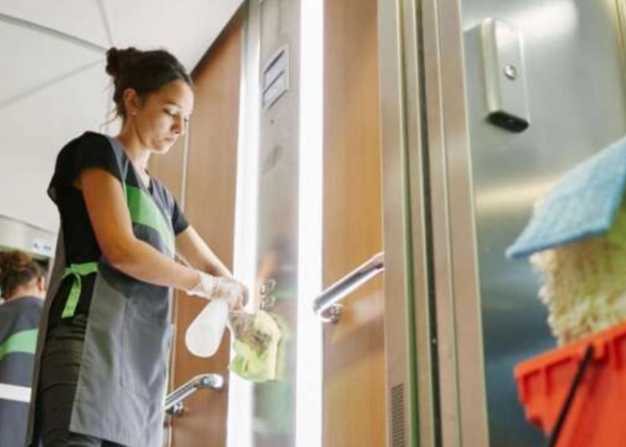 Cleaning of common areas in buildings in Montréal H1A 0A2