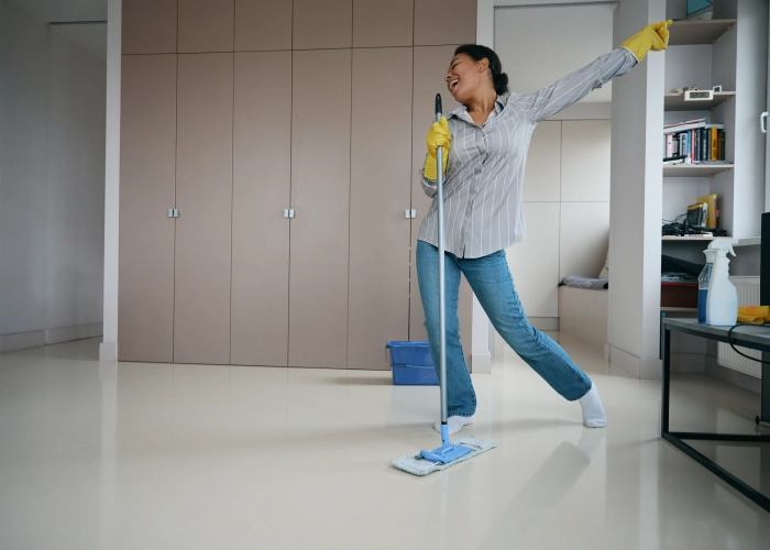 Cleaning of common areas in buildings in Falaises de Scarborough M1B 0A2