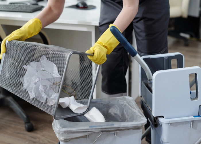 Office cleaning in Mississauga L5M 0A2