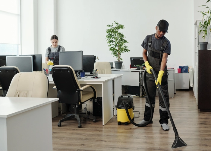 Office cleaning in Toronto M4X 0A2